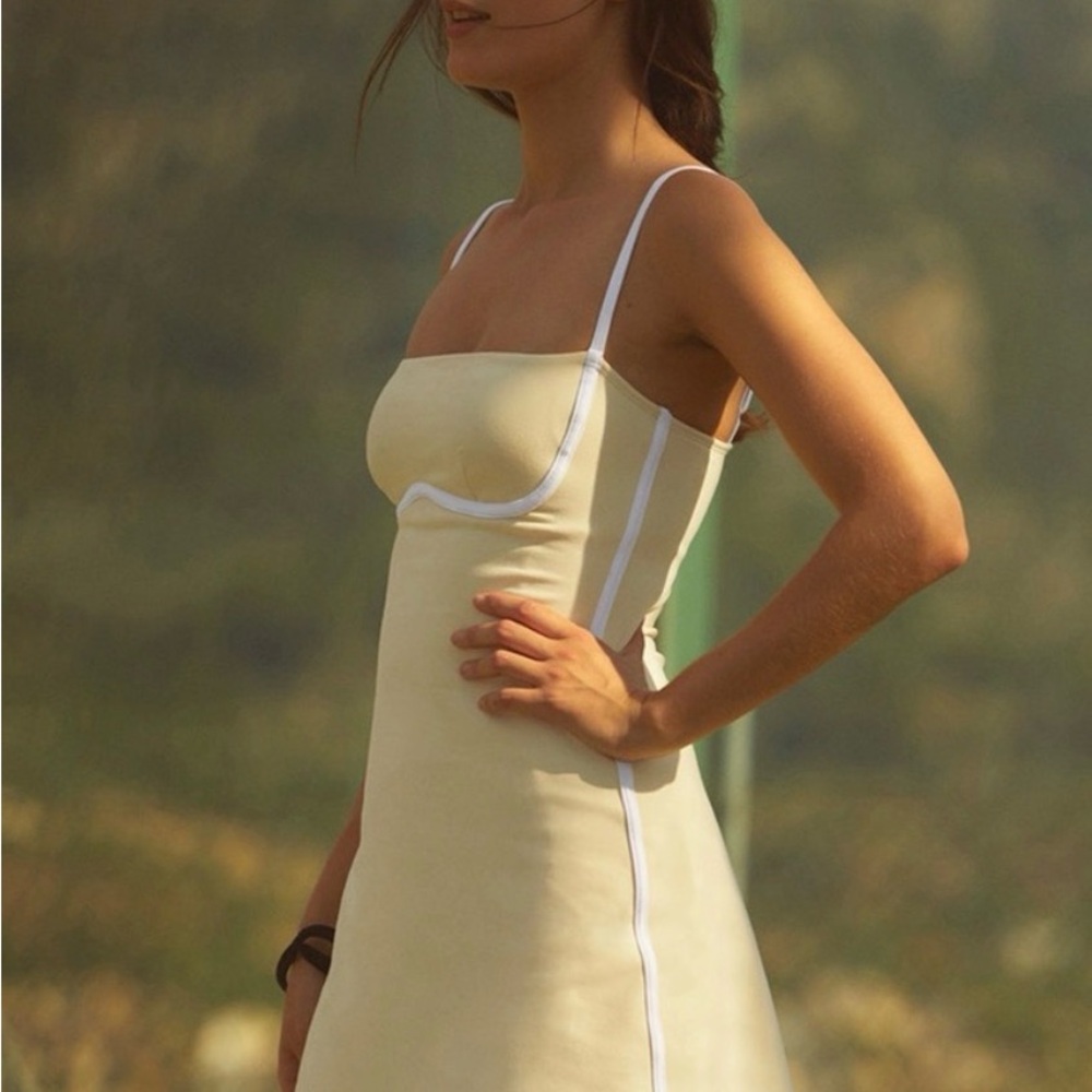 Alo Airbrush Streamlined Dress